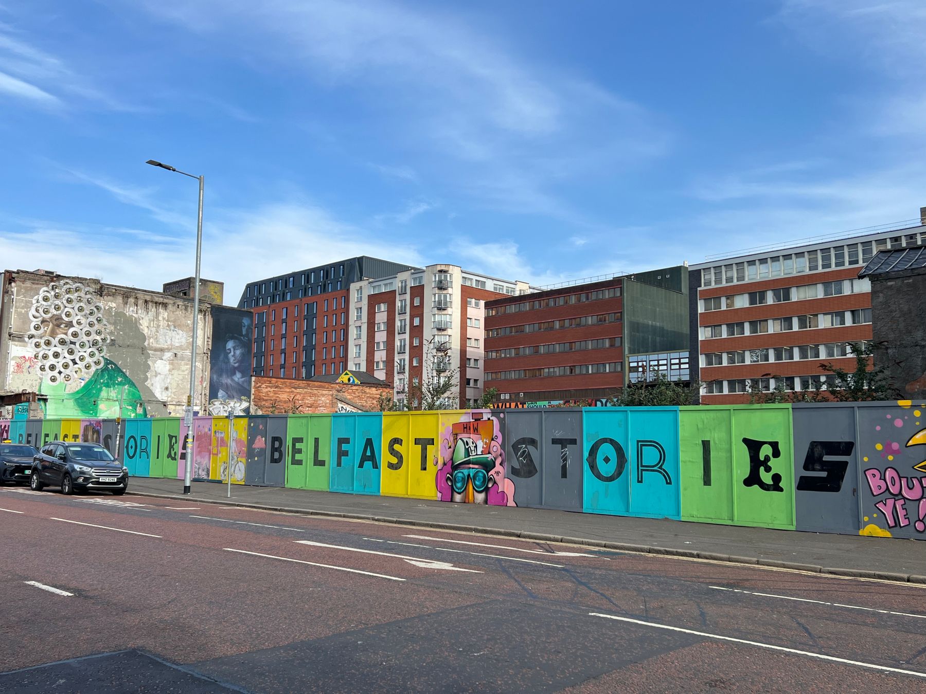 Les fresques politiques de Belfast, témoins peints des Troubles (photo : Pexels).