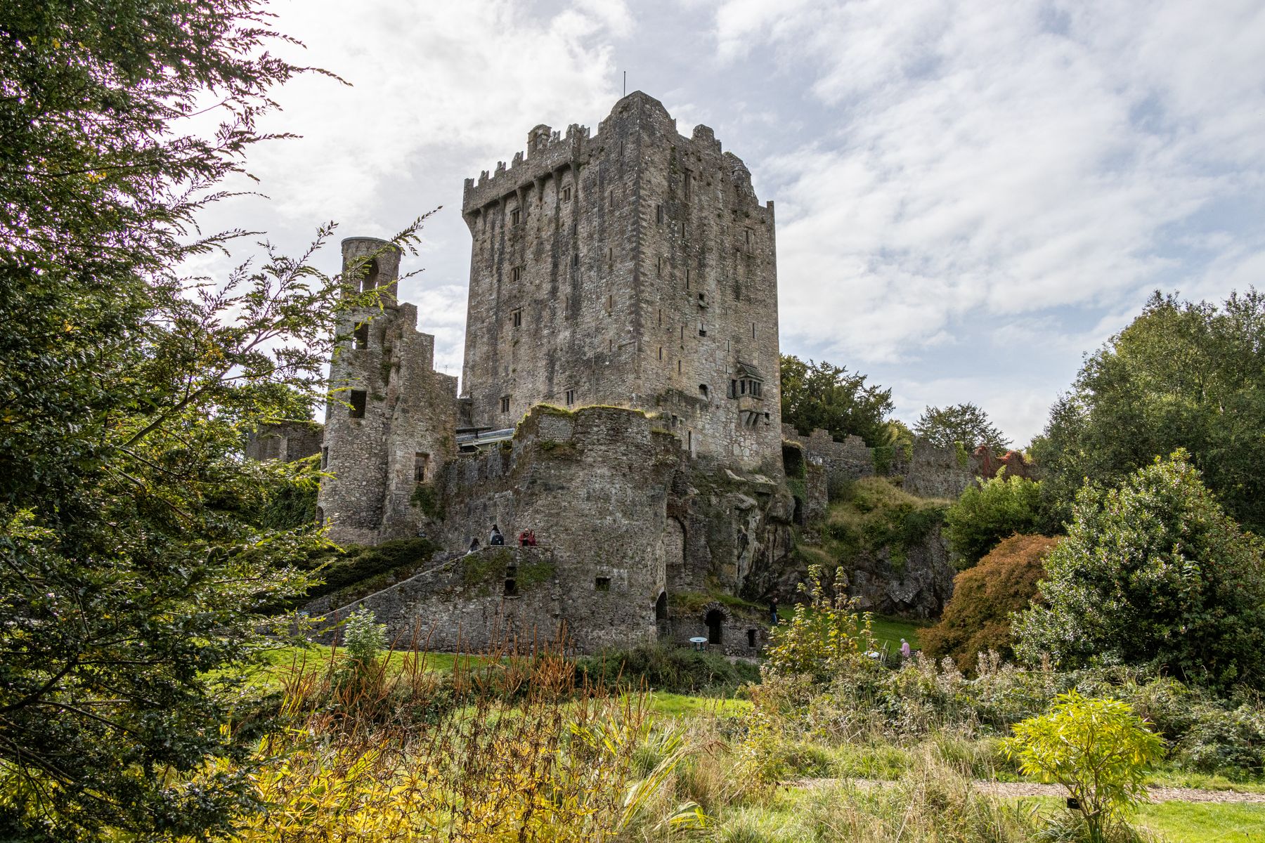 Le château de Blarney et ses jardins luxuriants, à quelques kilomètres de Cork (photo : Pexels).