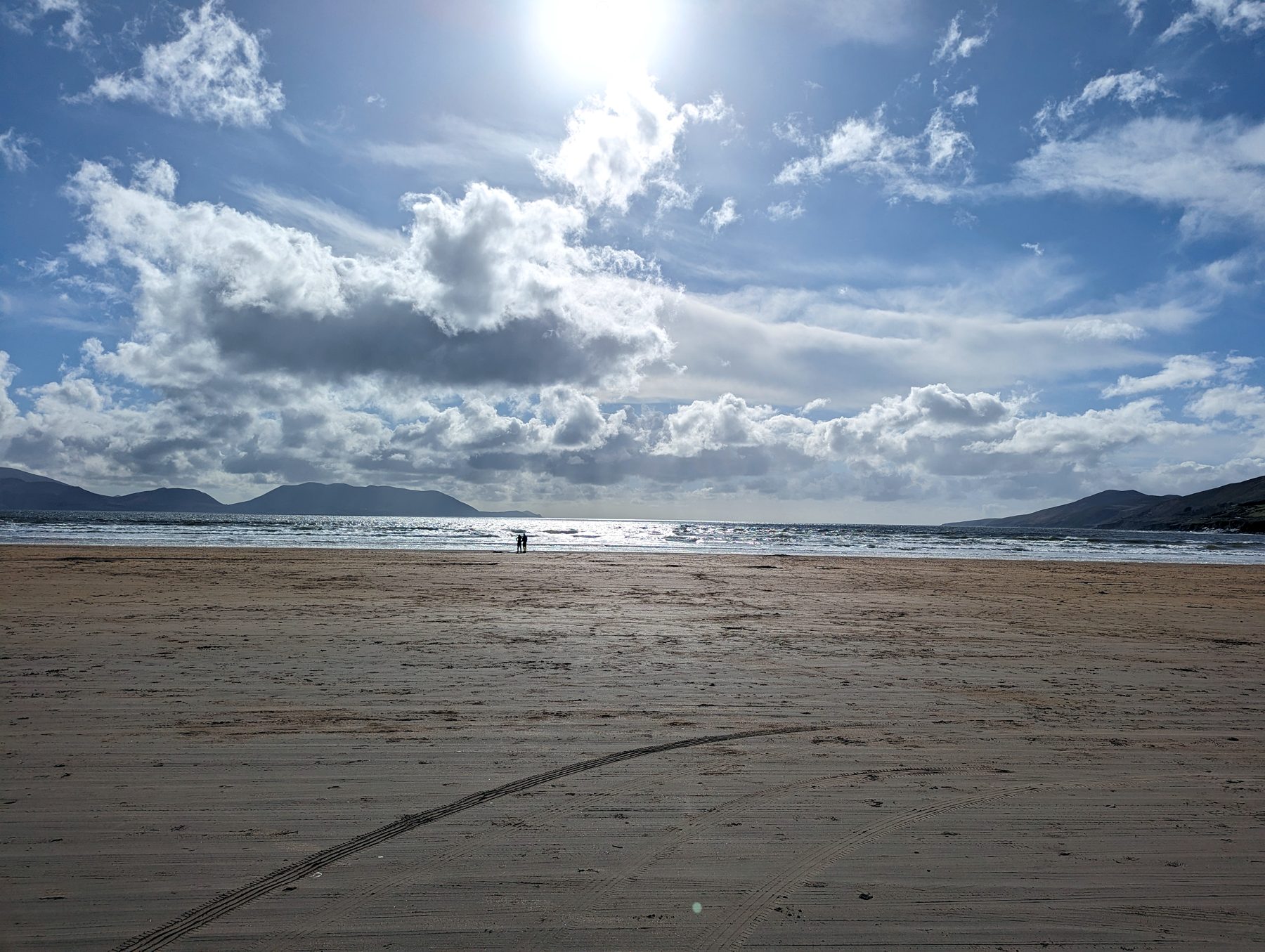 Inch Beach, langue de sable de cinq kilomètres dans la baie de Dingle (photo : Pierrick Nonnis).