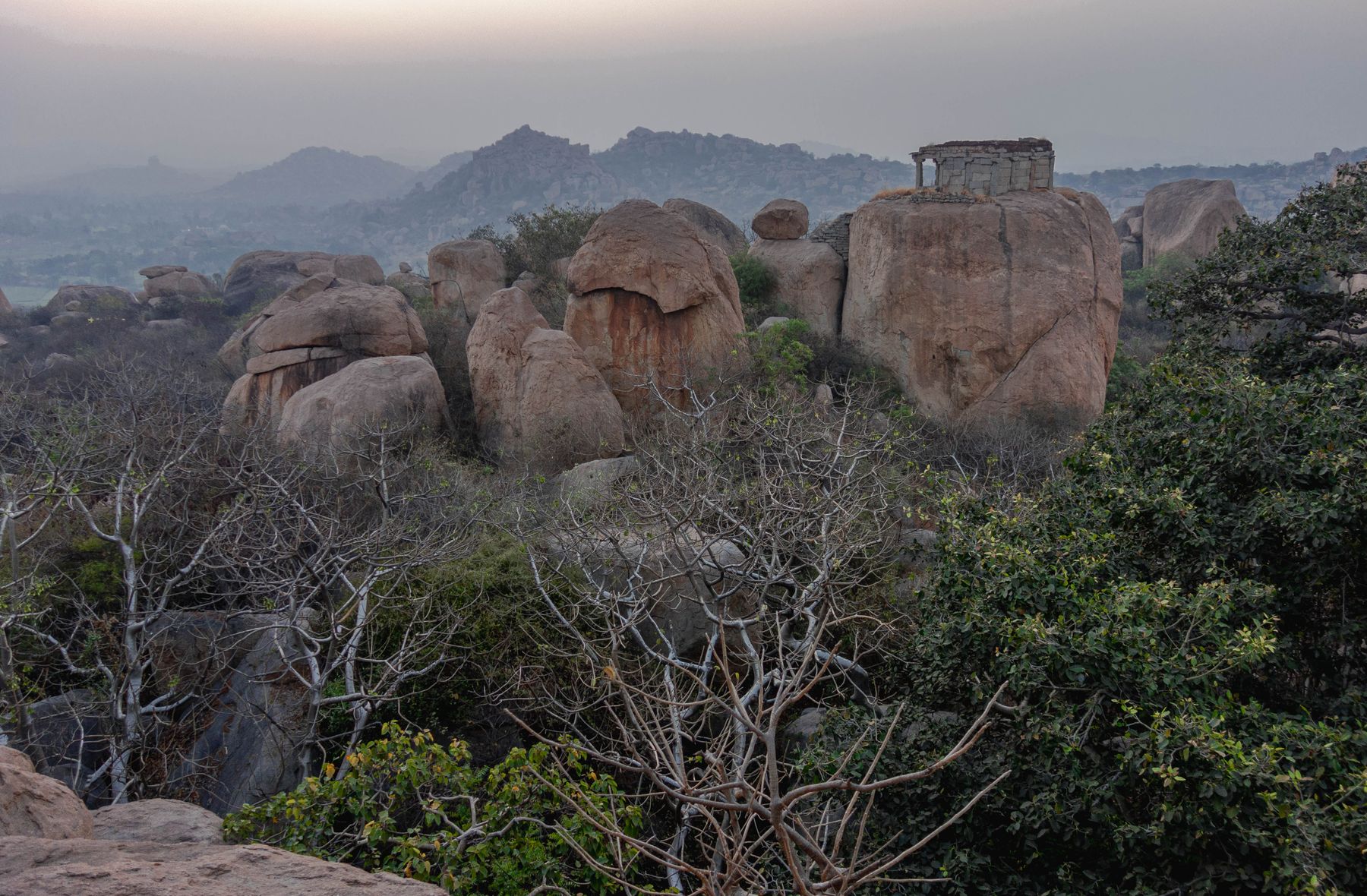 Le paysage surréaliste de blocs de granite et de rizières autour de Hampi (photo : Pexels).